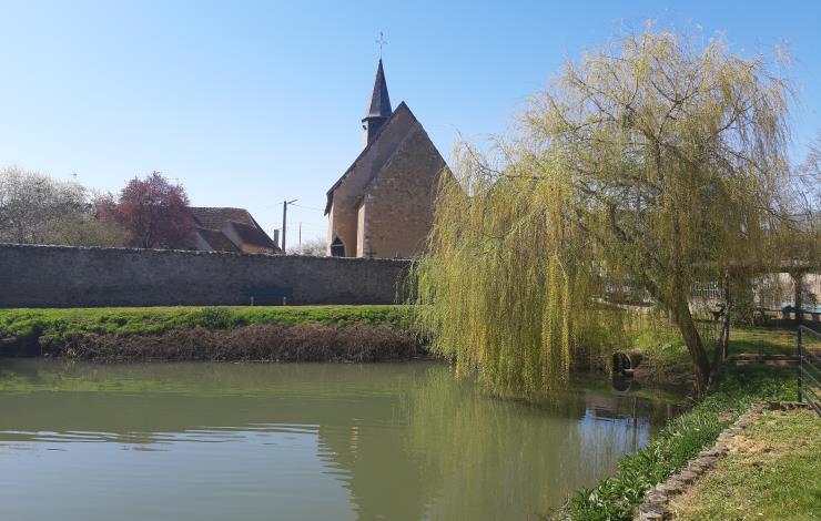 église de Ponthouin vue du moulin