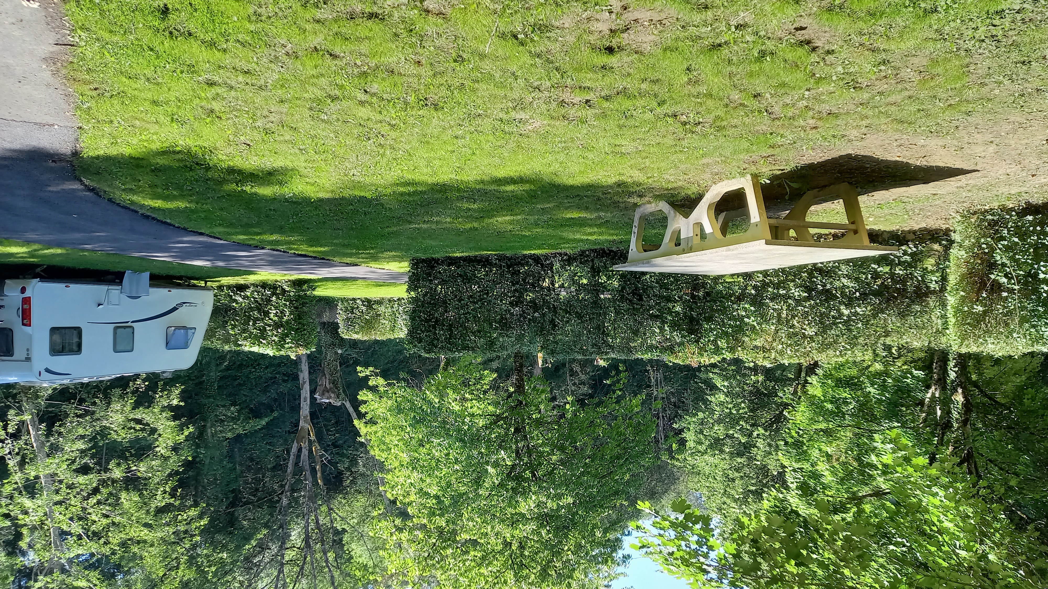 emplacement - camping de l'Etruyère - La Tardière