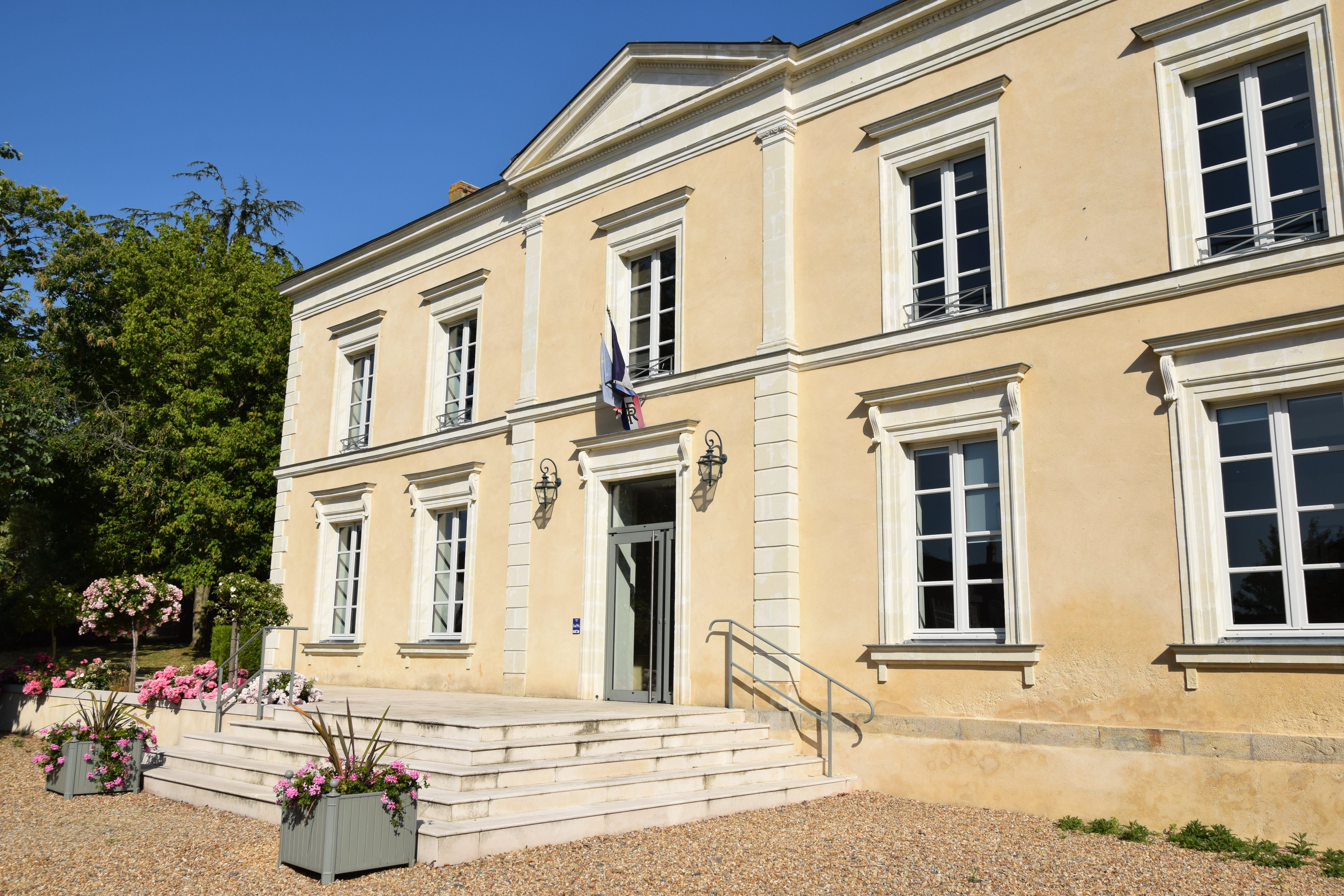 MAIRIE DE ST DENIS D ANJOU