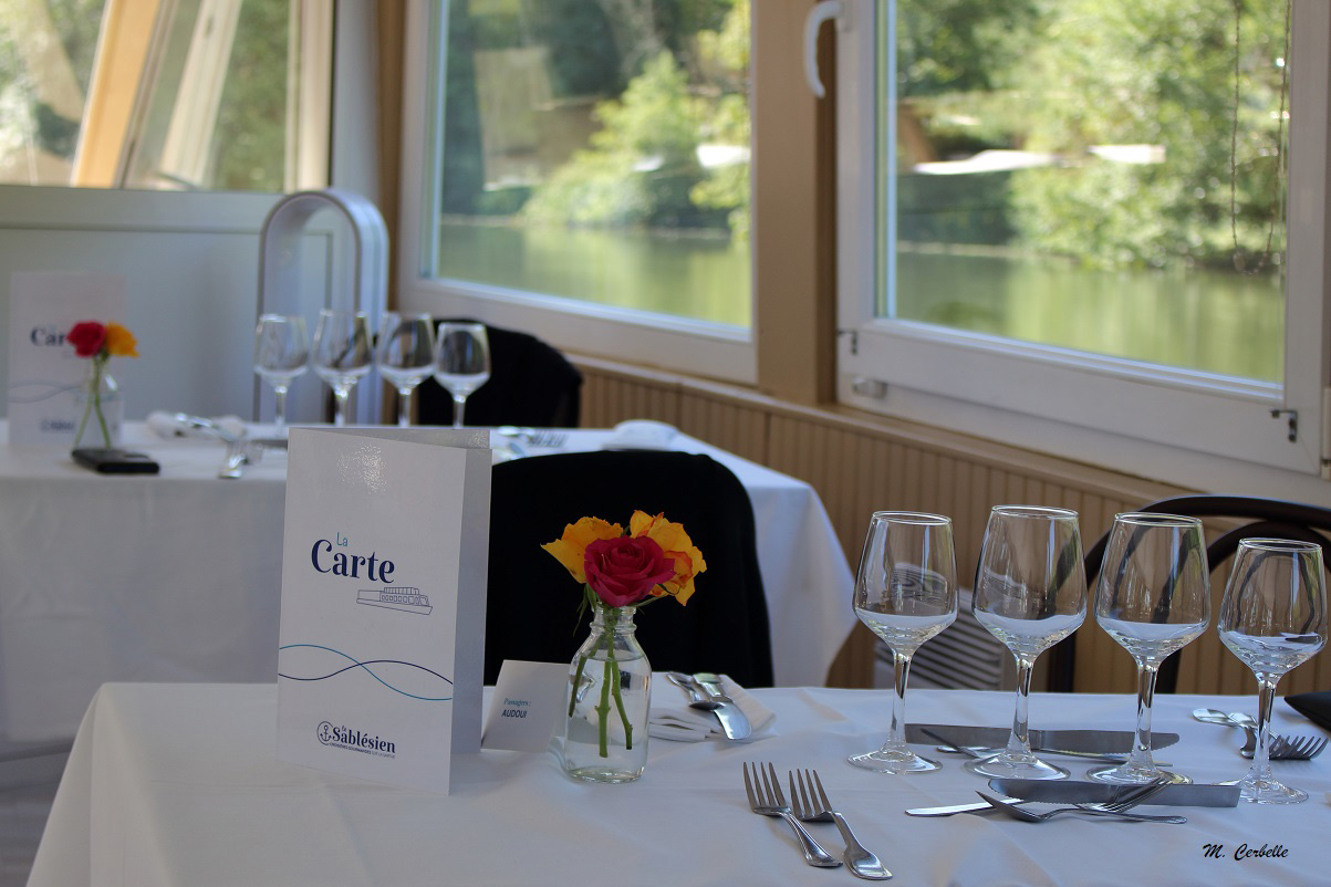BATEAU RESTAURANT LE SABLÉSIEN SABLESURSARTHE