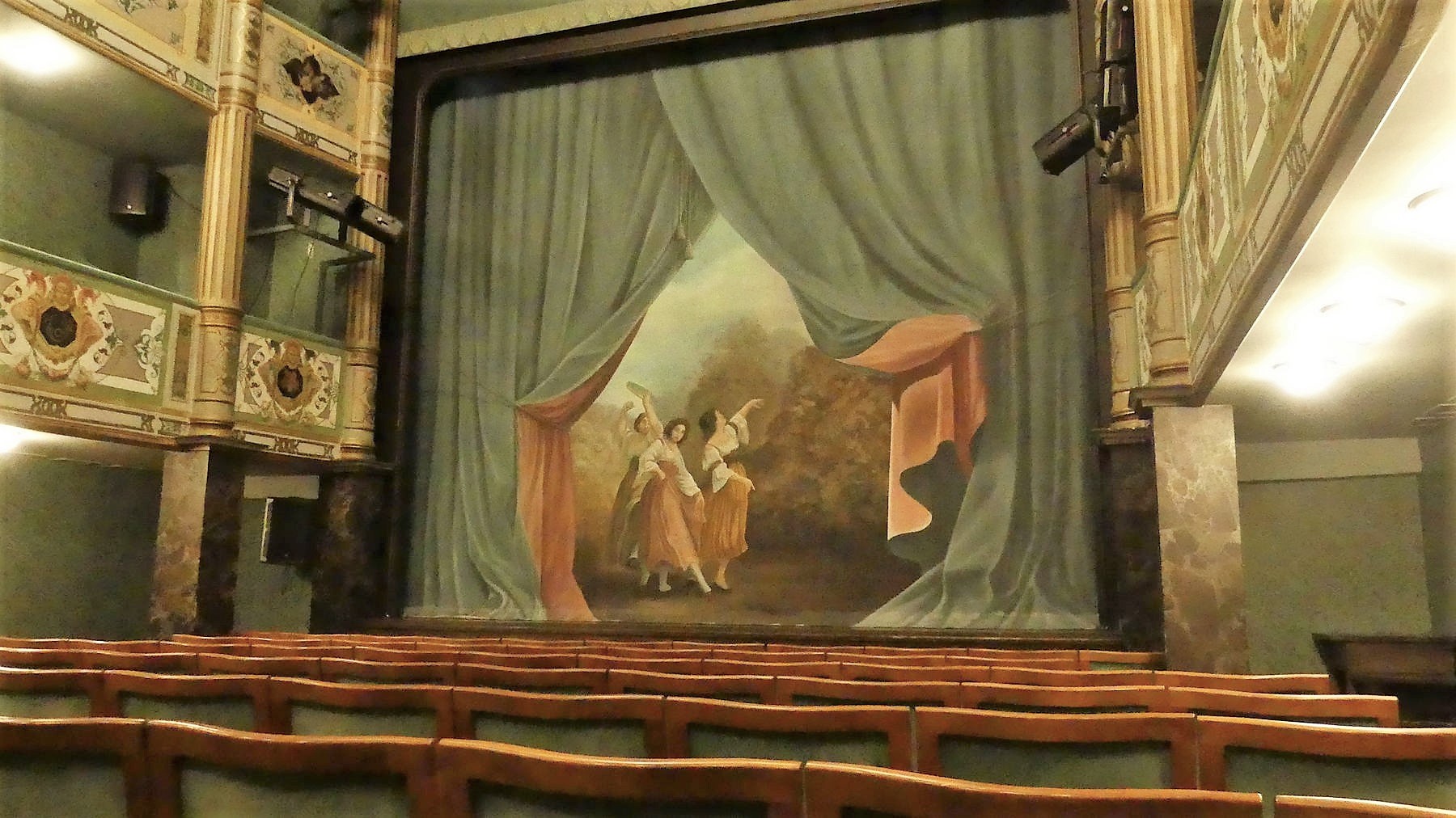 Visite guidée du théâtre de la halle au blé – La Flèche