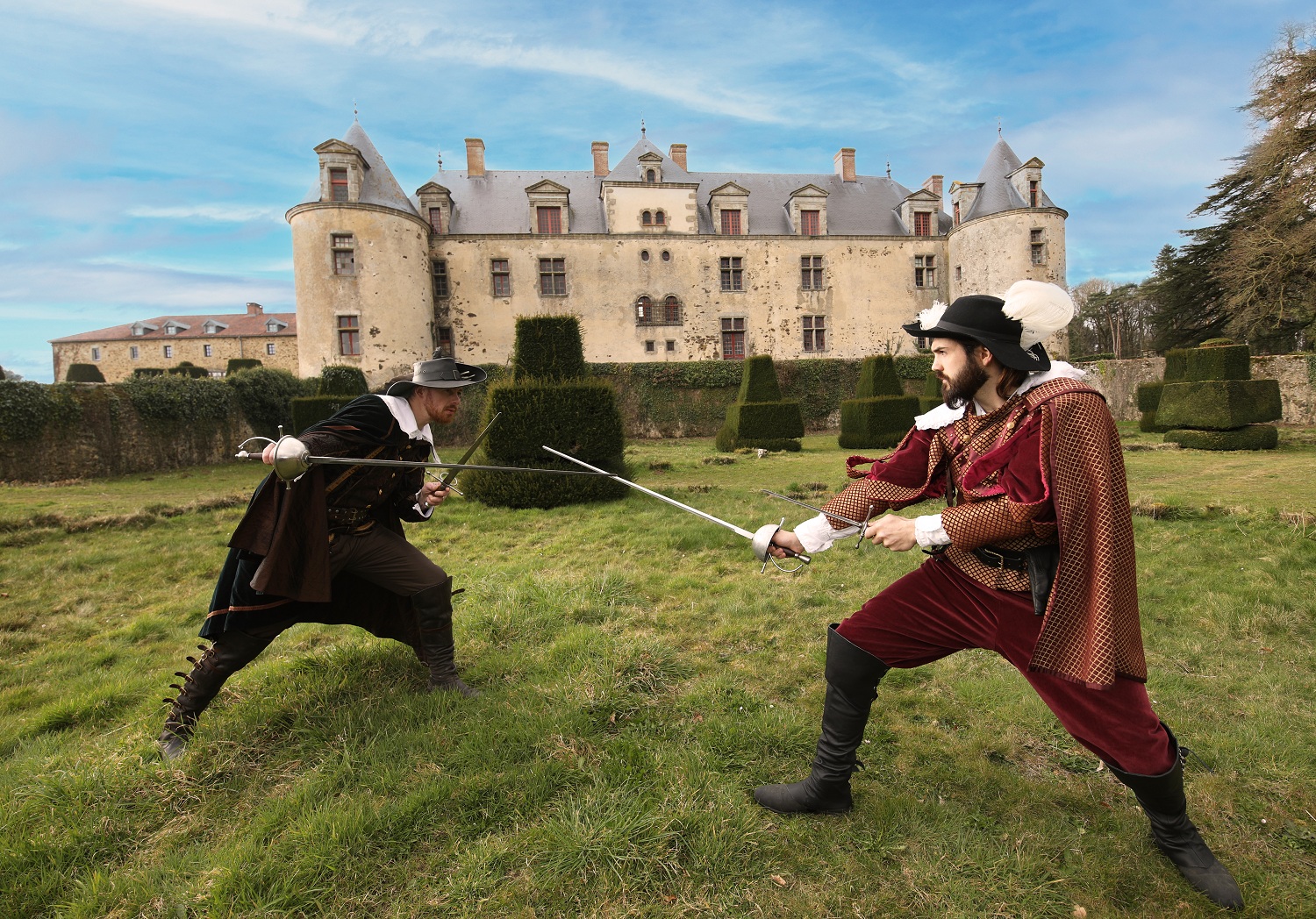 Les Herbiers : Spectacle en déambulation LE DERNIER DUEL - les Herbiers